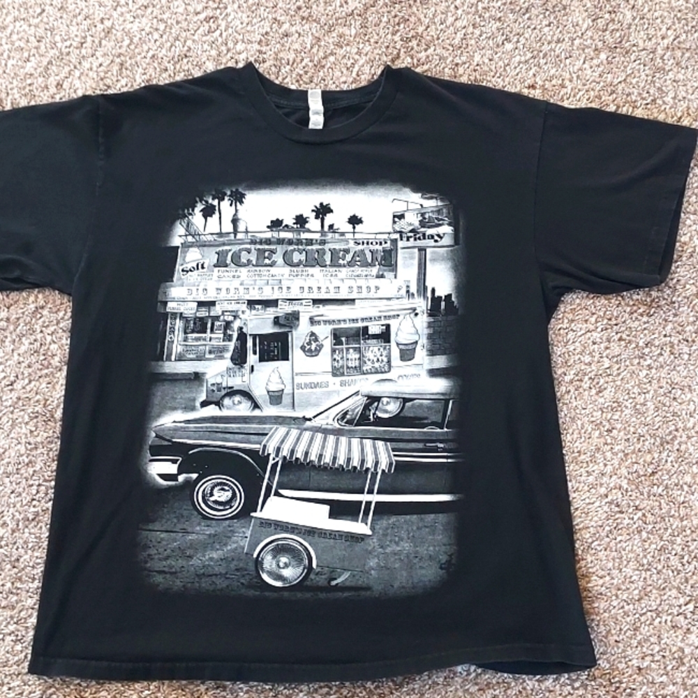 Graphic T-shirt with Lowrider